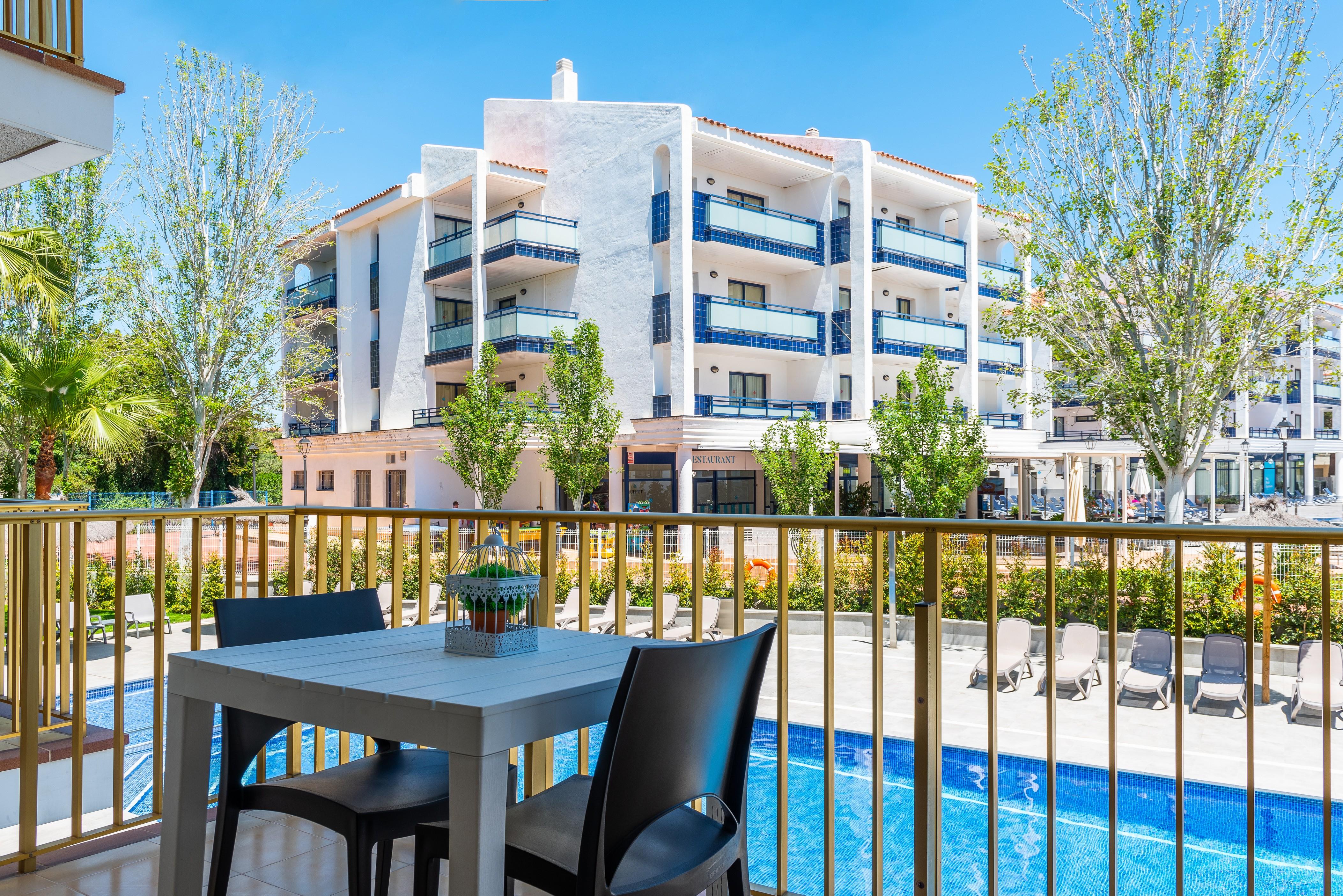 Rentalmar Pins Marina Cambrils Exterior photo